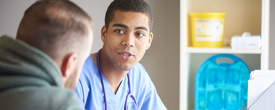Krankenpflegehelfer (m/w/d) mit  Ausbildung